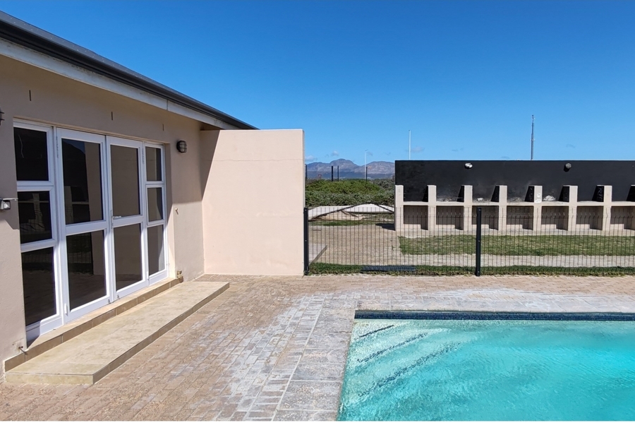 1 Bedroom Property for Sale in Costa Da Gama Western Cape